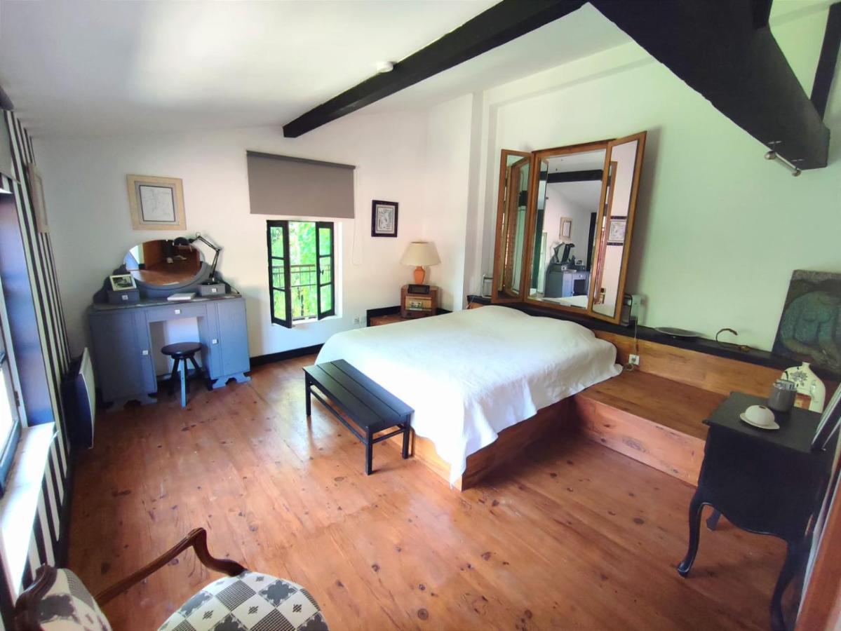 Chambre D'Hotes Le Moulin De Moulis Екстер'єр фото