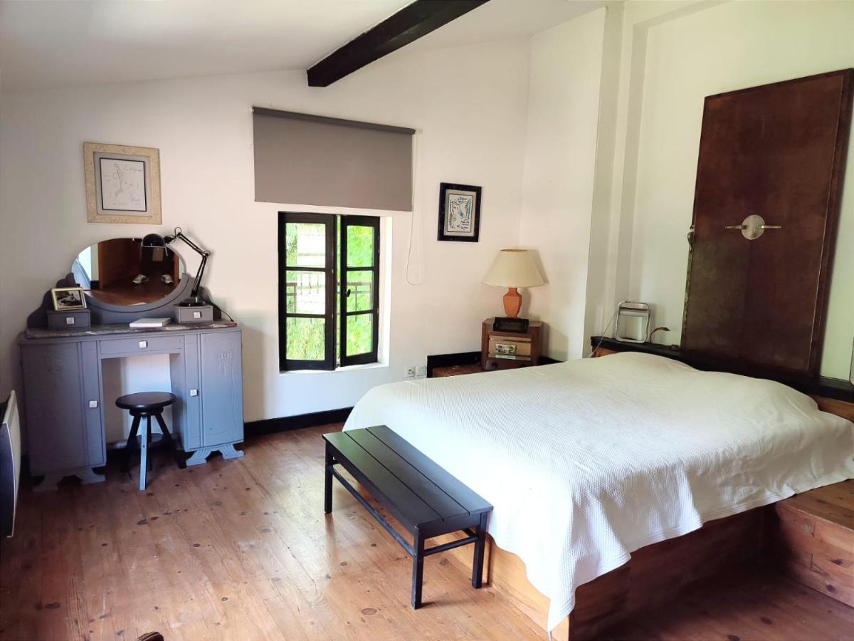 Chambre D'Hotes Le Moulin De Moulis Екстер'єр фото