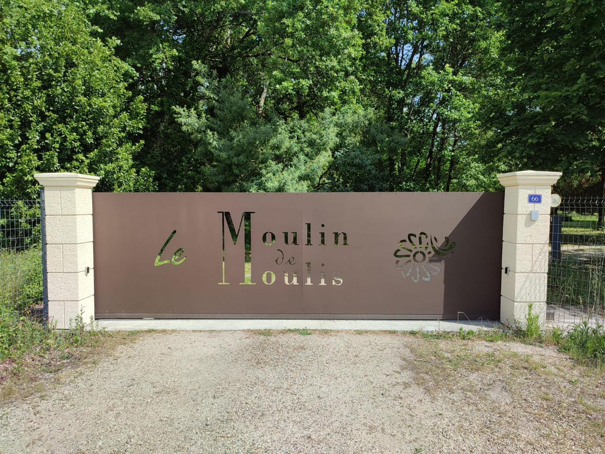 Chambre D'Hotes Le Moulin De Moulis Екстер'єр фото