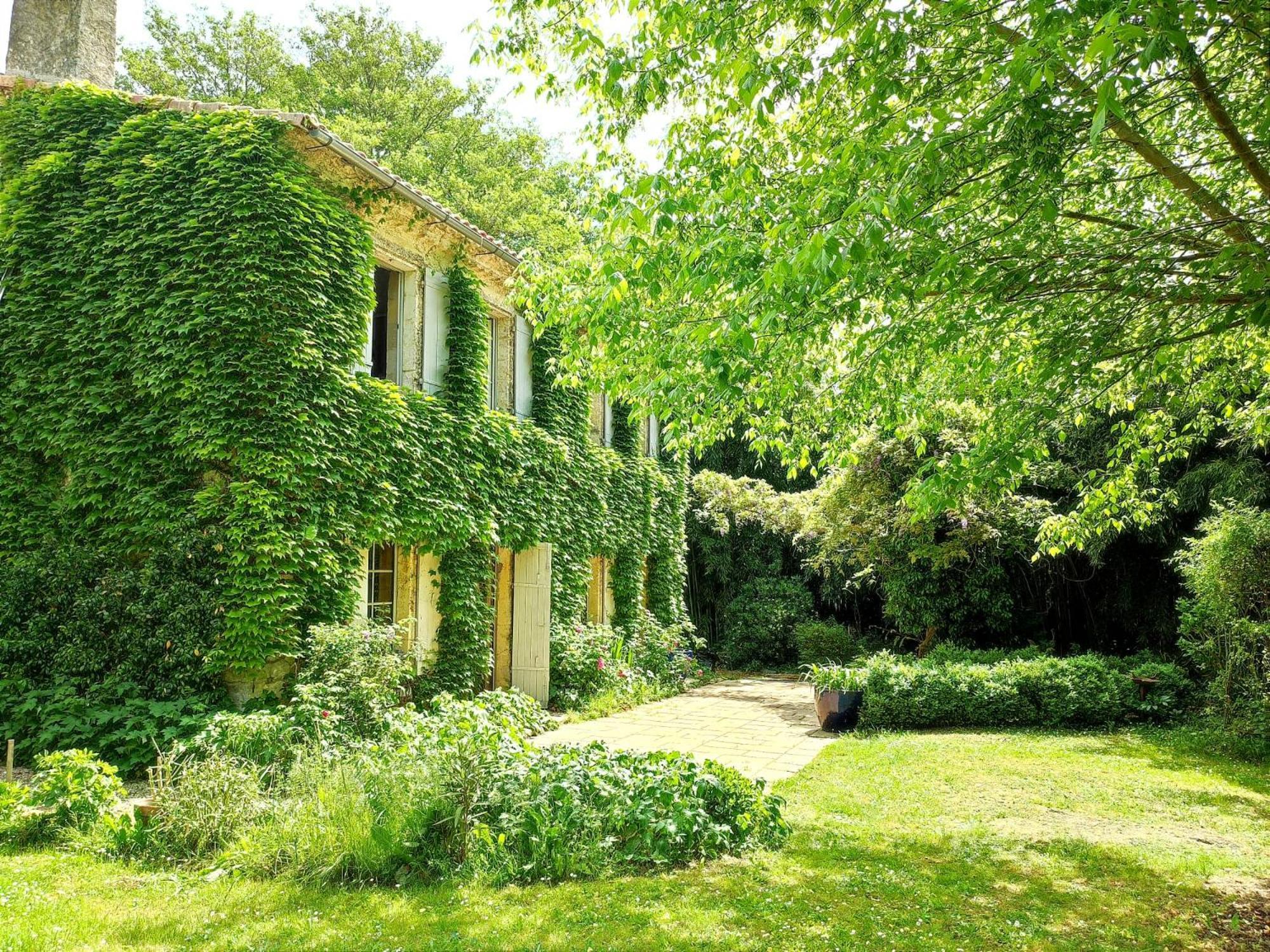 Chambre D'Hotes Le Moulin De Moulis Екстер'єр фото