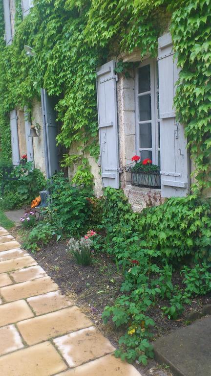 Chambre D'Hotes Le Moulin De Moulis Екстер'єр фото