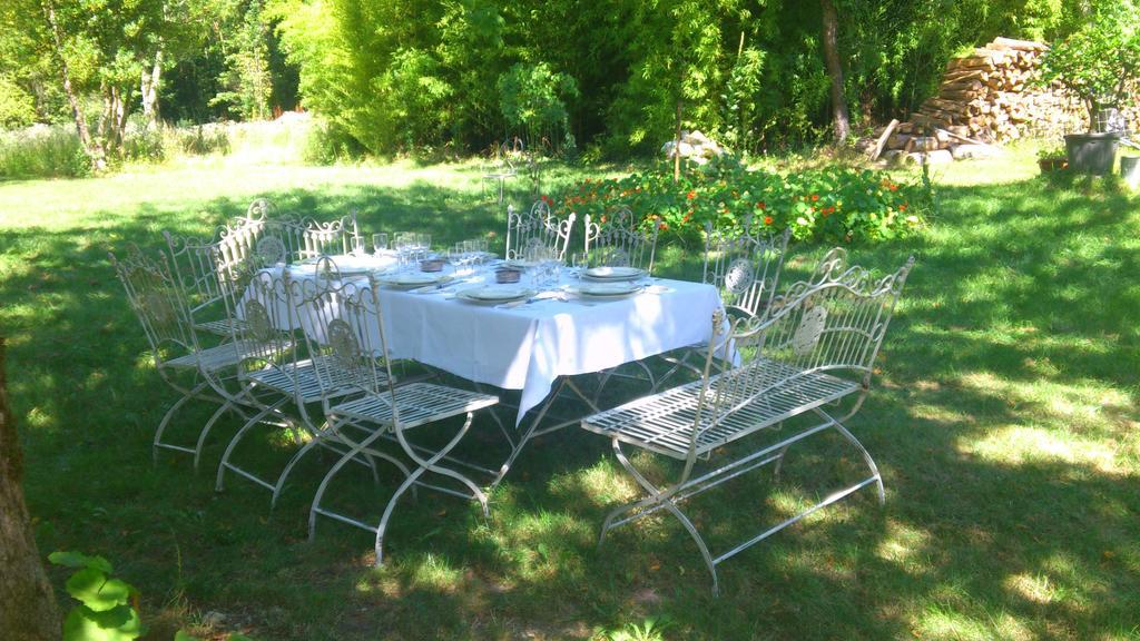 Chambre D'Hotes Le Moulin De Moulis Екстер'єр фото