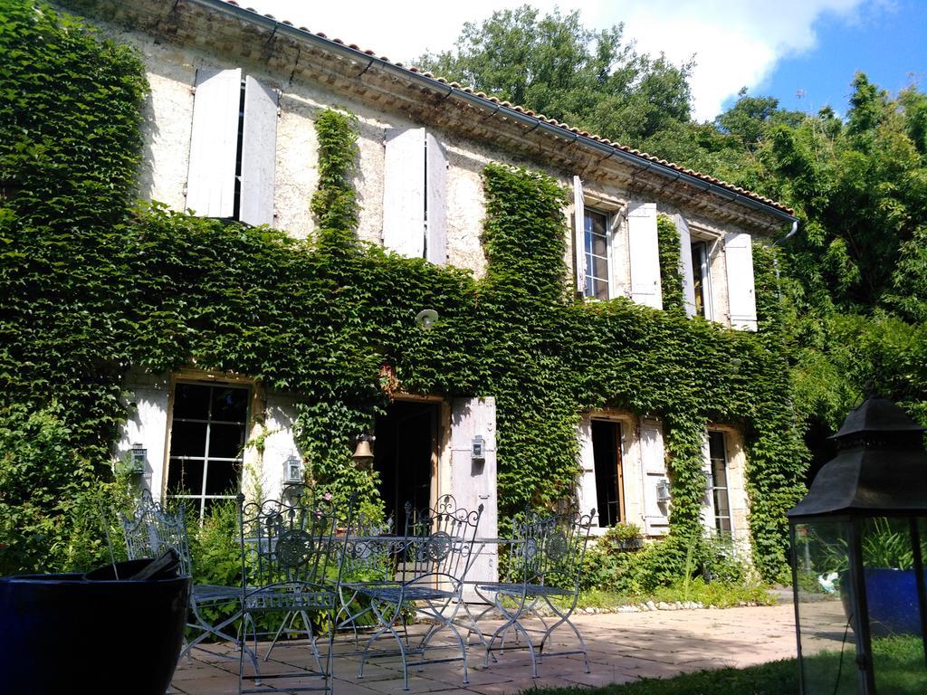 Chambre D'Hotes Le Moulin De Moulis Екстер'єр фото