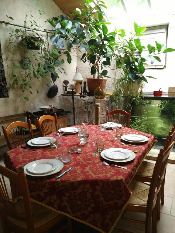 Chambre D'Hotes Le Moulin De Moulis Екстер'єр фото