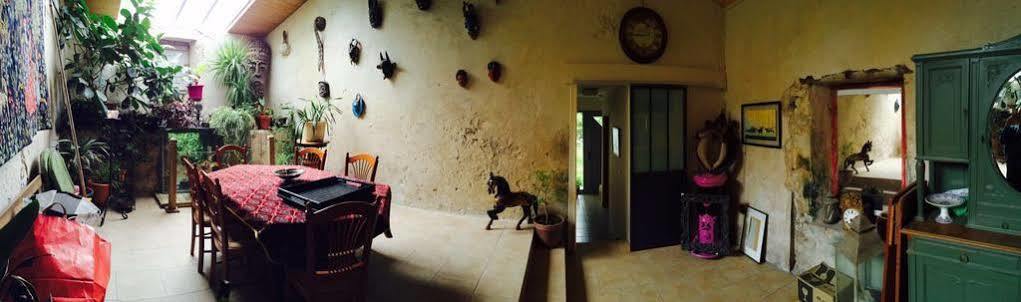 Chambre D'Hotes Le Moulin De Moulis Екстер'єр фото